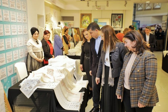 Kadınlar Günü’ne özel ‘hanım eller’ sergisi