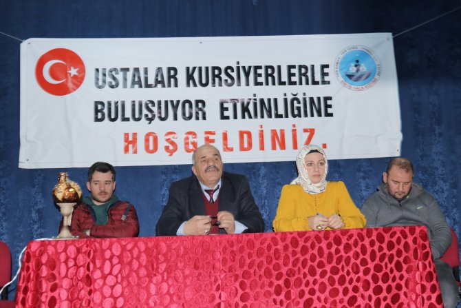 Erciş'te "Ustalar Kursiyerlerle Buluşuyor" programı düzenlendi