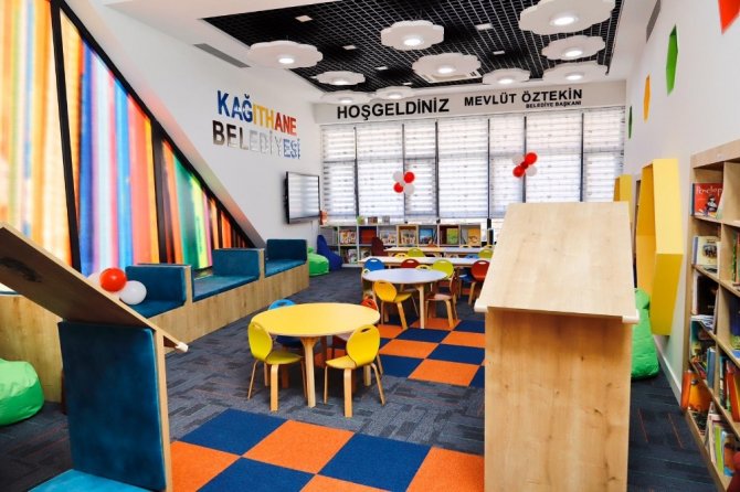 Kağıthane’de 10 bin kitaplı millet kıraathanesi ve çocuk kütüphanesi açıldı