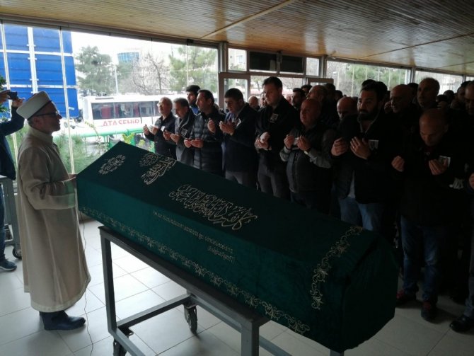 ‘Burhan Pazarlama’ adıyla bilinen Burhan Demircan son yolculuğuna uğurlandı