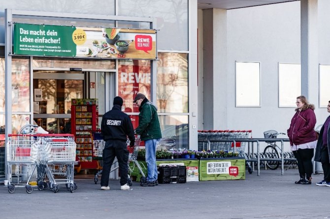 Almanya’da bir günde 4 bin 764 vaka, 28 ölüm