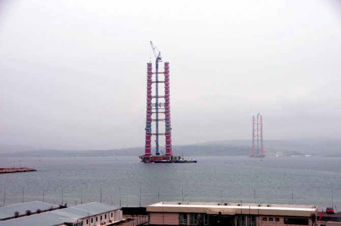 1915 Çanakkale Köprüsü hızla yükselmeye devam ediyor