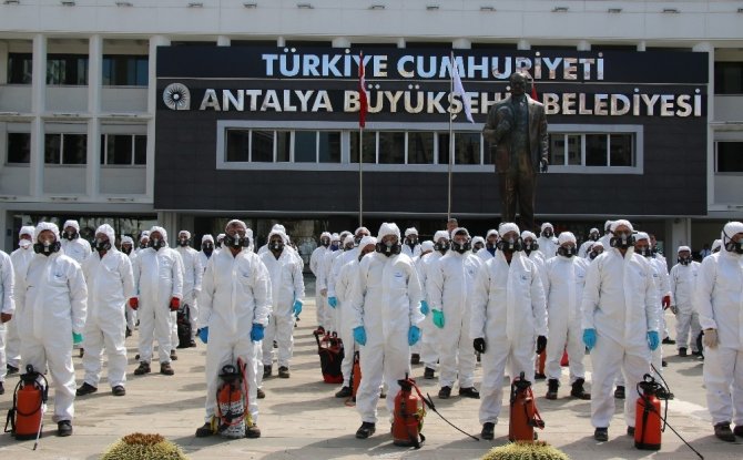 Antalya’da dezenfekte ordusu