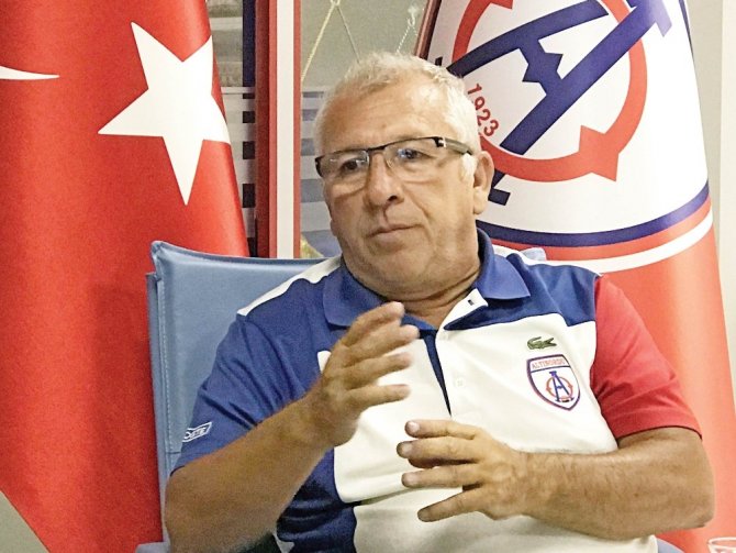 Seyit Mehmet Özkan: "Dünya futbolu artık eskisi gibi olamayacak"