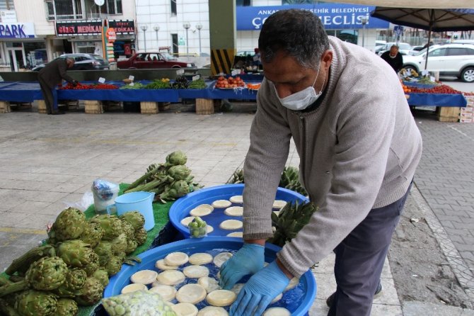 Ankara pazarlarında korona virüs tedbirleri etkili oldu