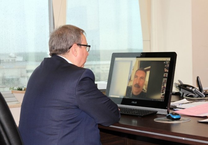 Trakya Üniversitesi yönetimi toplantılarını dijital ortama taşıdı