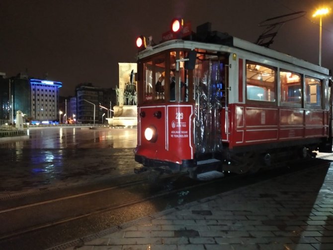 Beyoğlu Nostaljik Tramvay son seferini yaptı