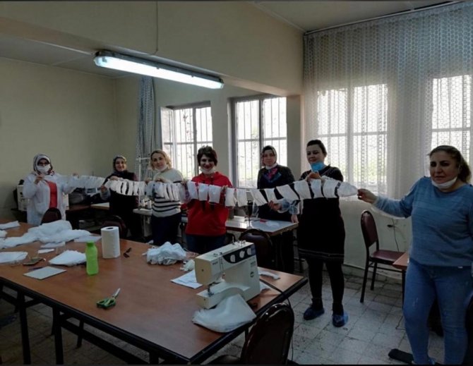 Kdz. Ereğli HEM maske ve tulum üretiyor