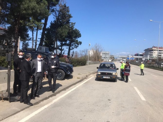 Giresun Valisi Harun Sarıfakıoğulları uygulama noktalarında denetimlerde bulundu