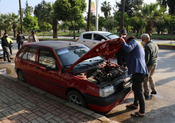 Adana’da şüpheli araç polis ekiplerini alarma geçirdi