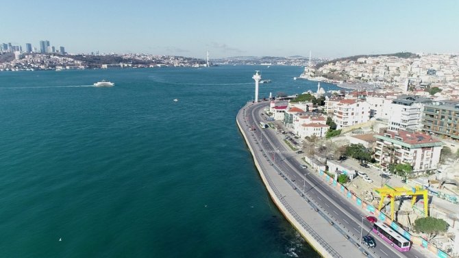 Turkuaz rengine bürünen İstanbul Boğazı havadan görüntülendi