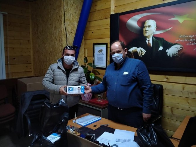 Sinop il özel idaresi köylere 5 bin adet maske gönderdi