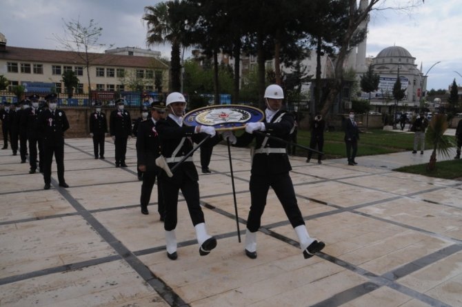 Cizre’de korona virüs önlemli Polis Haftası kutlaması