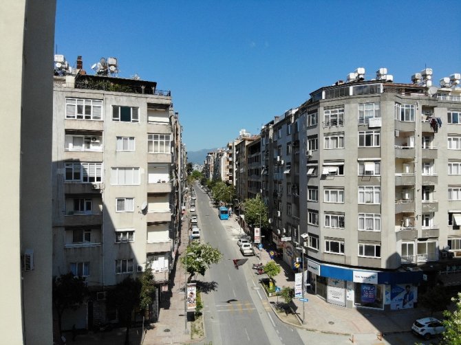 Hatay’da sokağa çıkma yasağı sonrası caddeler sessizliğe büründü
