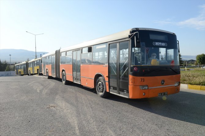 Suudi Arabistan'dan getirilen 328 Türk vatandaşı Malatya'da yurda yerleştirildi