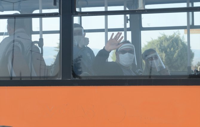 Suudi Arabistan'dan getirilen 328 Türk vatandaşı Malatya'da yurda yerleştirildi