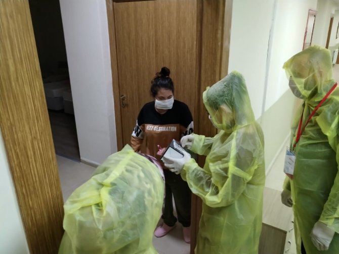 Kars’ta down sendromlu Songül Şahin’e doğum günü sürprizi