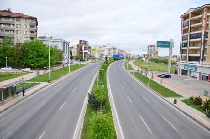 Şanlıurfa, Gaziantep, Malatya ve Kahramanmaraş'ta sokaklar boş kaldı