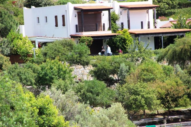 Yılmaz Özdil’in villası siteyi karıştırdı