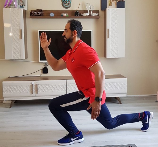 Trakya Üniversitesi Kırkpınar Spor Bilimleri Fakültesi Dekan Yardımcısı Doç. Dr. İsa Sarıoğlu’ndan “Evde aktif ve sağlıklı kalma” önerileri