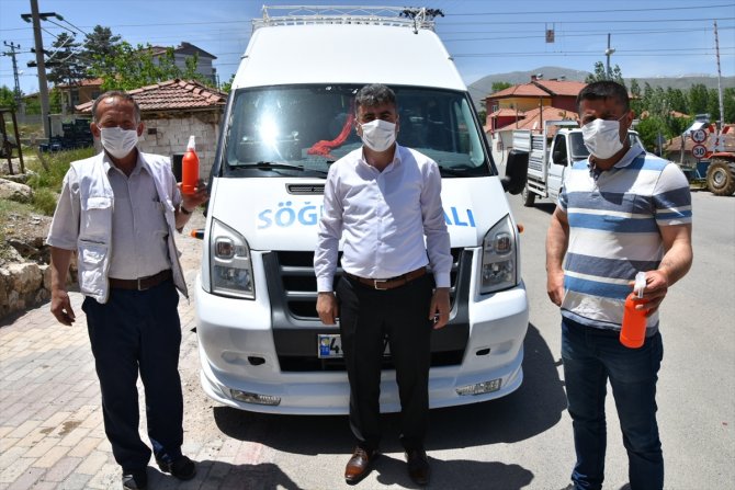 Doğanşehir'de şoför esnafına maske ve hijyen malzemesi dağıtıldı