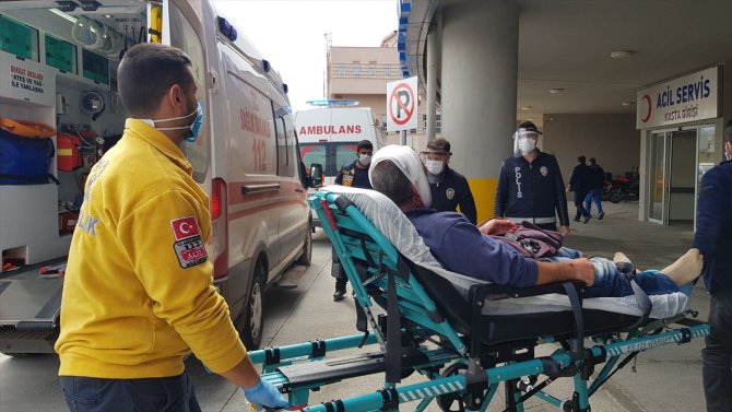 Erzincan'da silahlı ve baltalı kavgada 3 kişi yaralandı