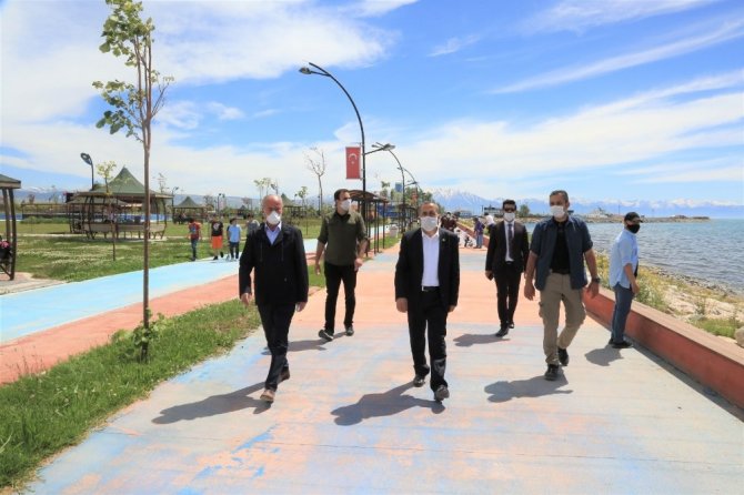 Milletvekili Arvas, Tuşba Belediyesinin çalışmalarını inceledi