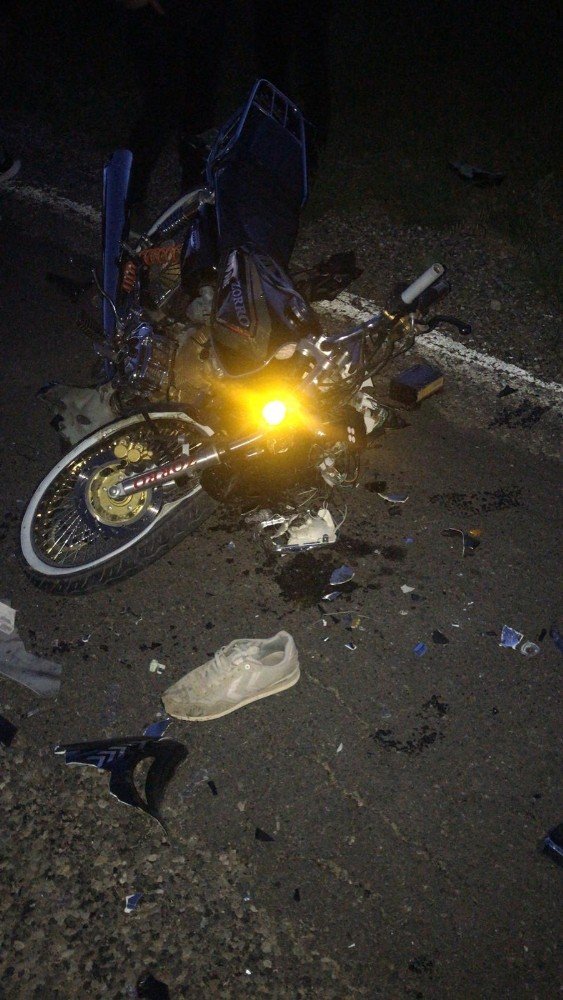 Batman’da motosiklet ile araç çarpıştı: 2 yaralı