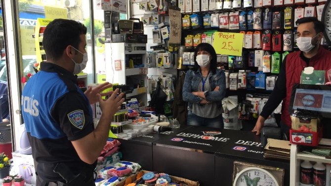 Keşan’da maskesiz çıkmanın yasak olduğu caddelerde polis denetim yaptı