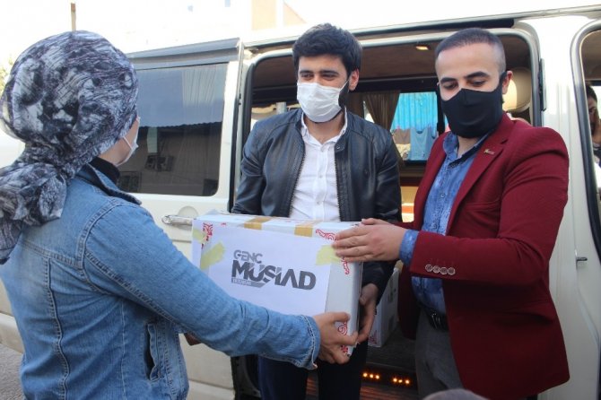 MÜSİAD Erzurum Şubesi Ramazan Ayında 2 bin den fazla aileye yardım