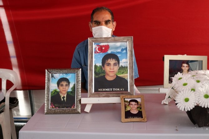 HDP önündeki ailelerin evlat nöbeti 270’inci gününde