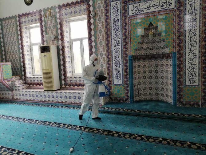 Osmaneli’ndeki tüm camiler temizlendi ve dezenfekte edildi
