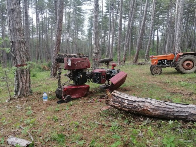Kastamonu’da ormanlık alanda traktör devrildi: 1 Ölü
