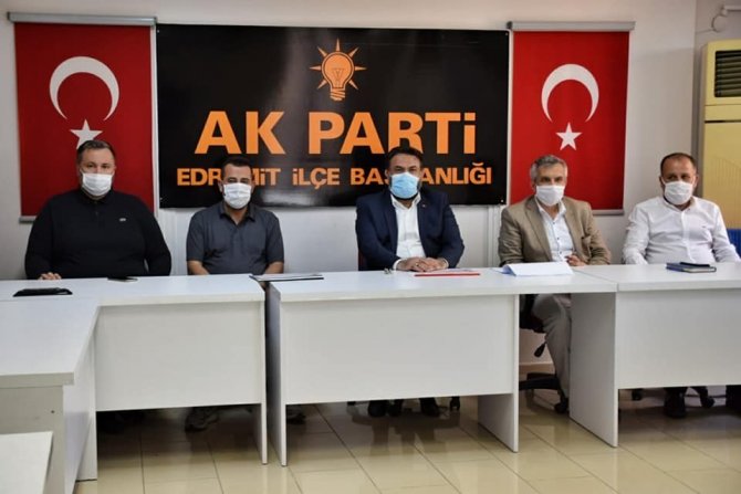 AK Parti MKYK üyesi ve Balıkesir Milletvekili Yavuz Subaşı Edremit’te