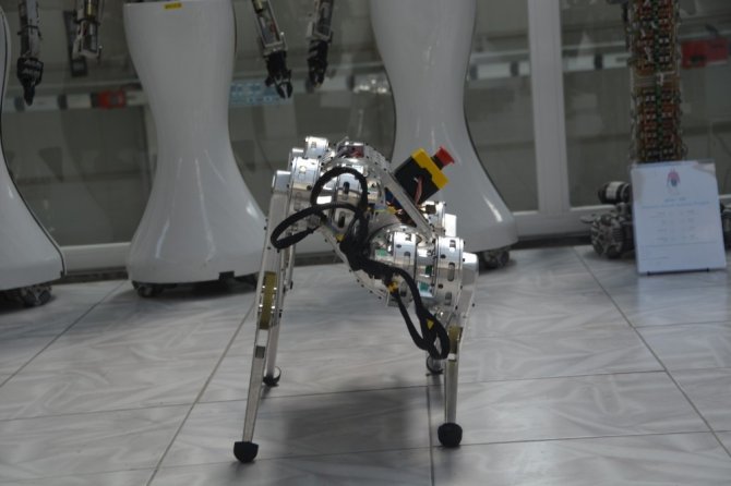 Uzaya gitmek isteyen ilk Türk robot “ARAT”