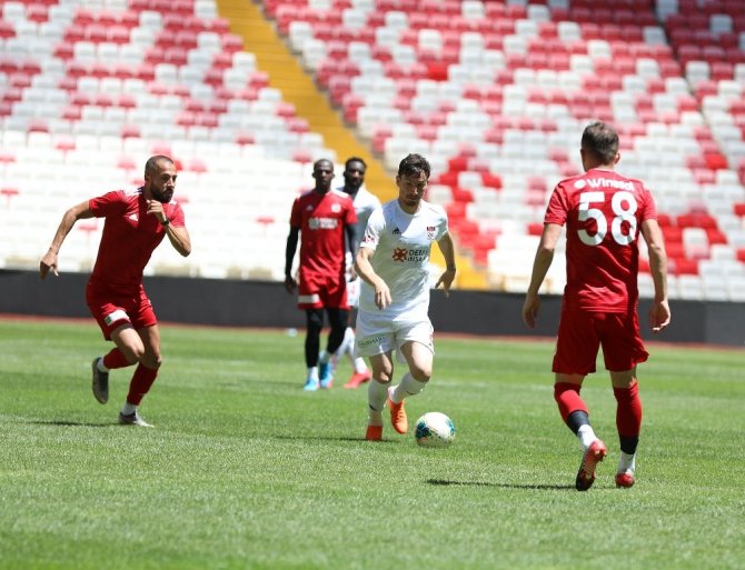 Sivasspor hazırlık maçı yaptı