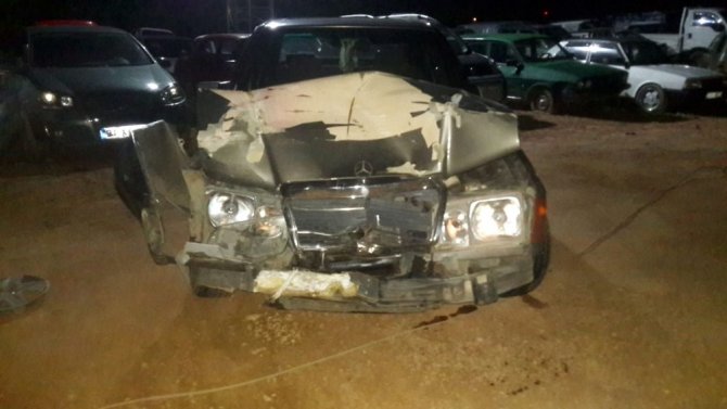 4 aracın karıştığı zincirleme kazada 4 kişi yaralandı