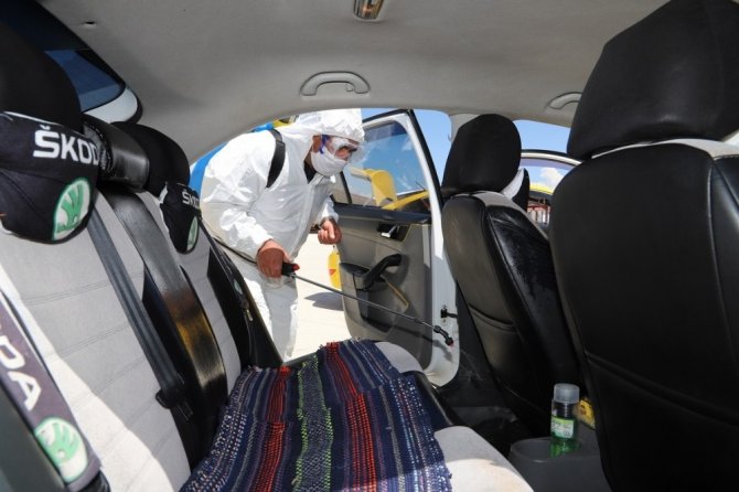 Erzincan’da ticari taksiler dezenfekte edildi