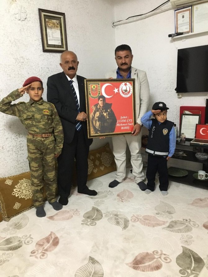 Türkiye Gaziler ve Şehit Aileleri Vakfından şehit ailelerine ziyaret