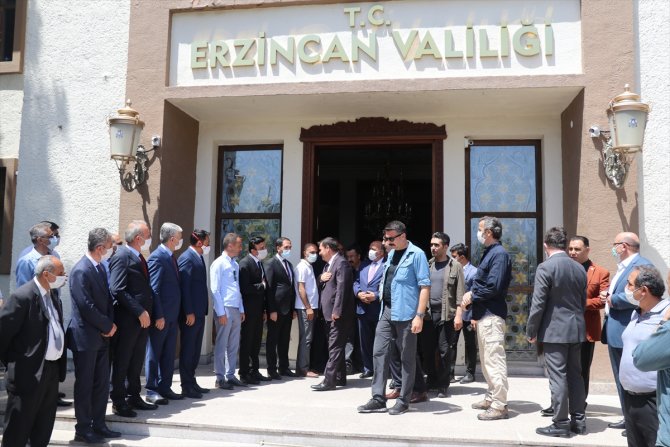 Vali Ali Arslantaş Erzincan'a veda etti