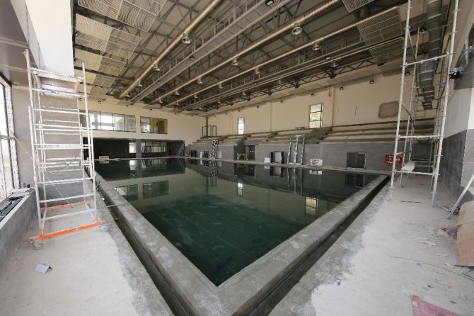 Çiğdem Yüzme Havuzu’nda çalışmalar hızlandı