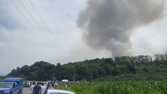 Sakarya’daki havai fişek fabrikasında patlamalar sürüyor
