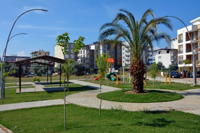 Köşk Belediyesi 2 yeni parkı hizmete sundu