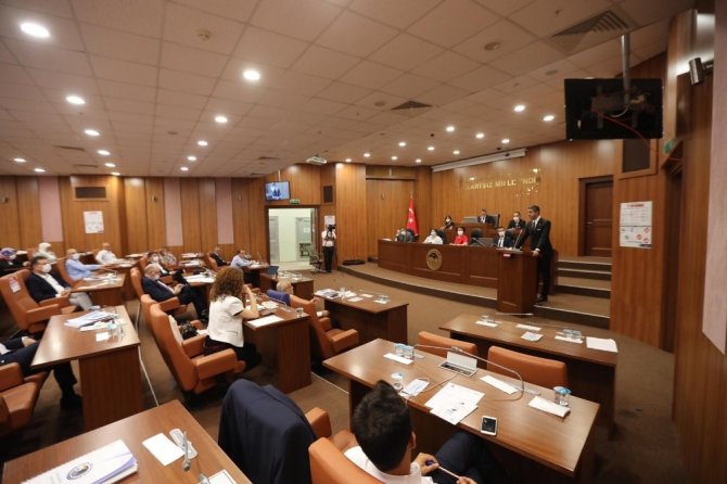 Kartal Belediyesi 2019 faaliyet raporu mecliste kabul edildi