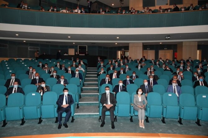 Başkan Ergün, MHP Belediye Başkanları İstişare Toplantısı’na katıldı