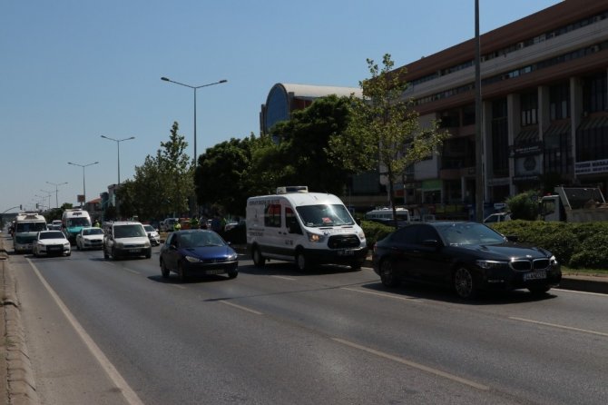 İzmir’de otomobilin çarptığı adam yaşamını yitirdi