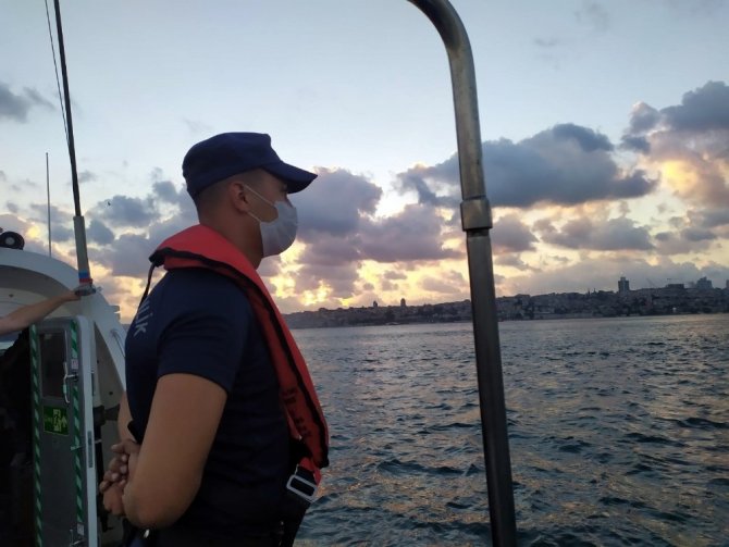 İstanbul Boğazı’ndaki teknelere geniş çaplı denetim