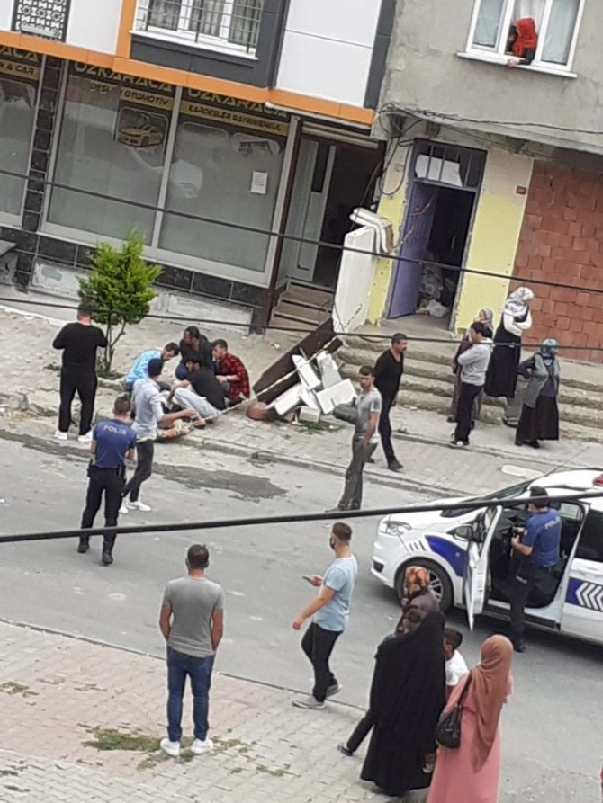 Arnavutköy’de güpegündüz silahlı saldırı