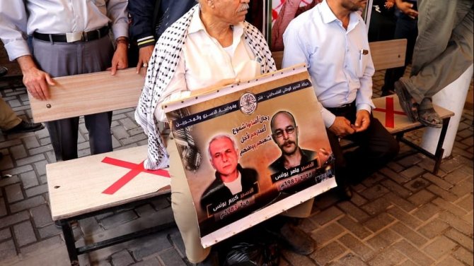 Filistinliler, İsrail hapishanelerindeki korona tehlikesini protesto etti