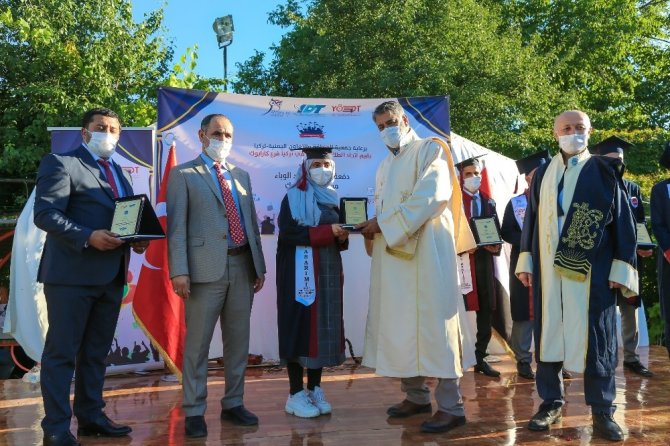 Karabük Üniversitesinde 14 Yemenli öğrenci mezun oldu